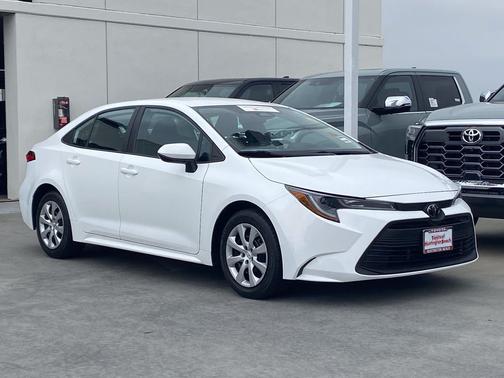 Ice 2024 Toyota Corolla LE