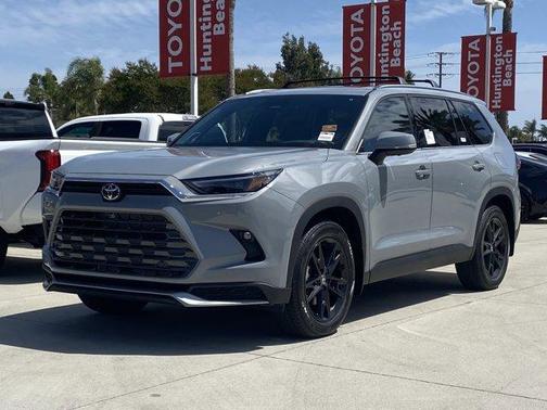 Platinum 2026 Toyota Grand Highlander Hybrid