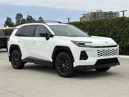 Ice 2026 Toyota RAV4 SE