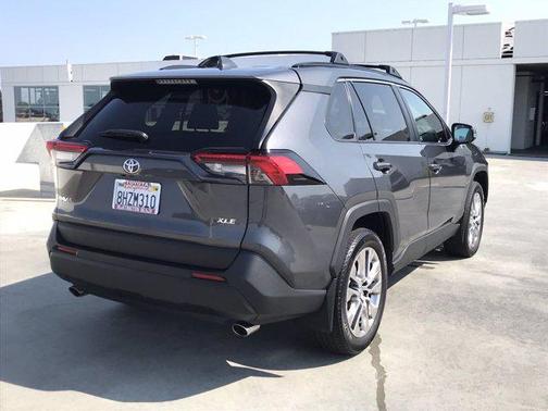 Magnetic Gray Metallic 2019 Toyota RAV4 XLE Premium