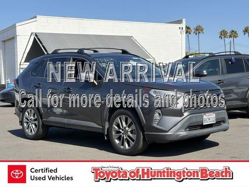 Magnetic Gray Metallic 2019 Toyota RAV4 XLE Premium
