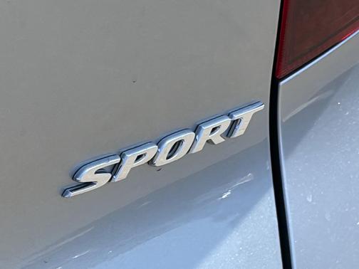 Lunar Silver Metallic 2022 Honda Pilot 2WD Sport