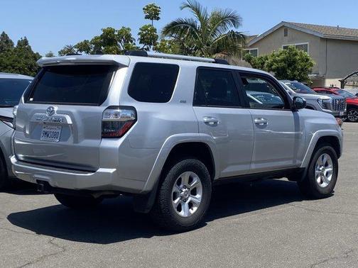 Classic Silver Metallic 2024 Toyota 4Runner SR5
