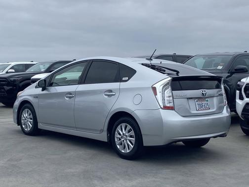Classic Silver Metallic 2014 Toyota Prius Plug-in Base