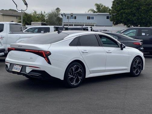 Snow White Pearl 2025 Kia K5 GT-Line