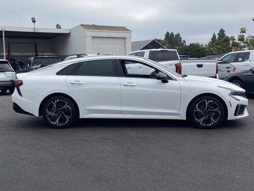 Snow White Pearl 2025 Kia K5 GT-Line