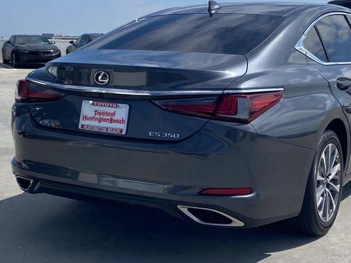 Cloudburst Gray 2025 Lexus ES 350 Base