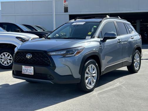 Celestite 2022 Toyota Corolla Cross LE