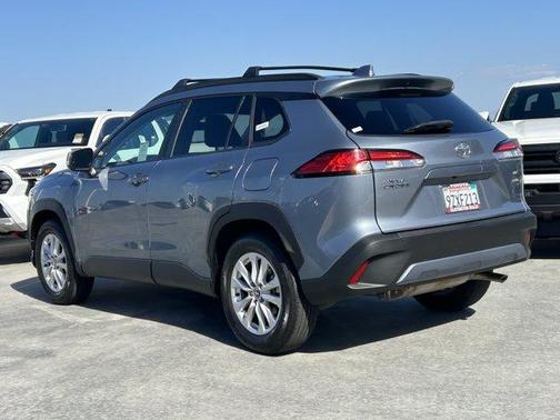 Celestite 2022 Toyota Corolla Cross LE