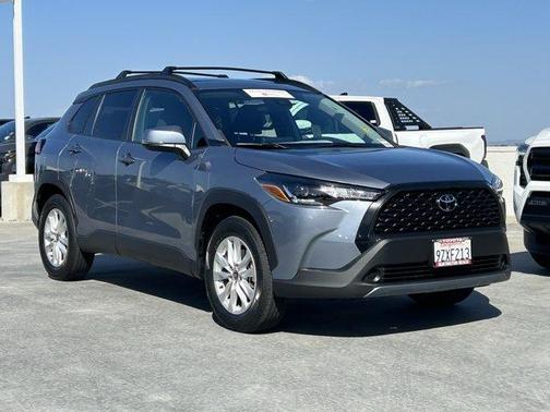 Celestite 2022 Toyota Corolla Cross LE