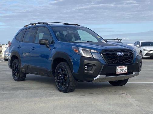 Geyser Blue 2025 Subaru Forester Wilderness