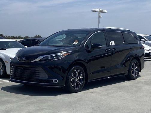 Midnight Black Metallic 2026 Toyota Sienna Platinum 7 Passenger