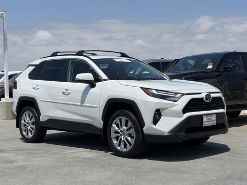 Wind Chill Pearl 2024 Toyota RAV4 XLE Premium