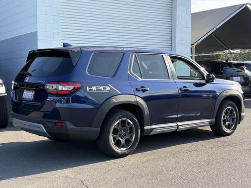 Sky 2023 Honda Pilot EX-L 8-Passenger