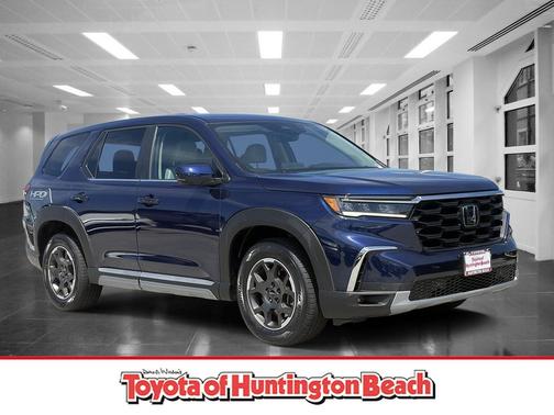 Diffused Sky Pearl 2023 Honda Pilot 2WD EX-L 8 Passenger