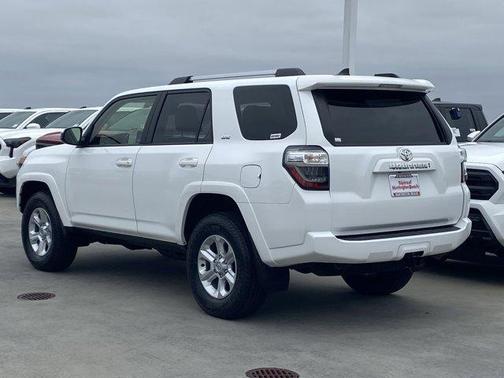 Ice 2024 Toyota 4Runner SR5
