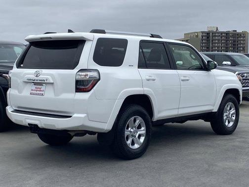 Ice 2024 Toyota 4Runner SR5