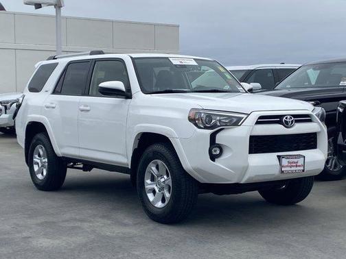 Ice 2024 Toyota 4Runner SR5