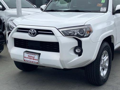 Ice 2024 Toyota 4Runner SR5
