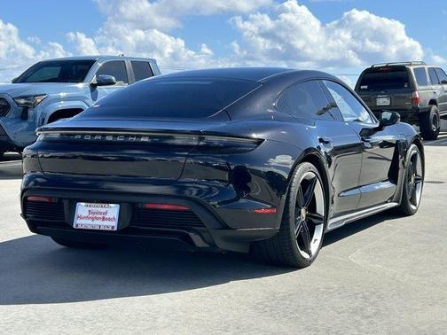 Jet Black Metallic 2020 Porsche Taycan Turbo