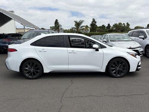 Ice 2025 Toyota Corolla SE