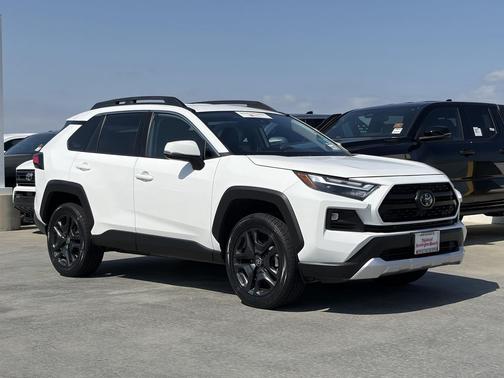 Ice 2024 Toyota RAV4 Adventure
