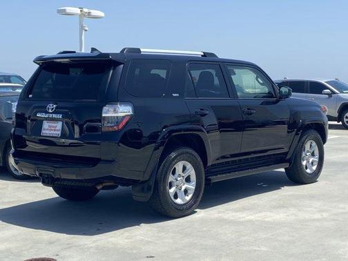 Midnight Black Metallic 2024 Toyota 4Runner SR5