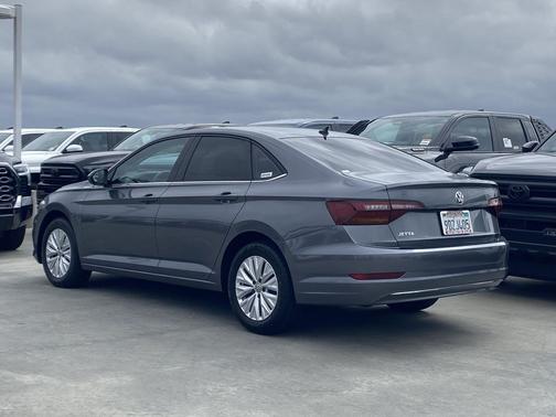 Platinum Gray Metallic 2019 Volkswagen Jetta 1.4T S