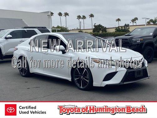 Wind Chill Pearl 2018 Toyota Camry XSE