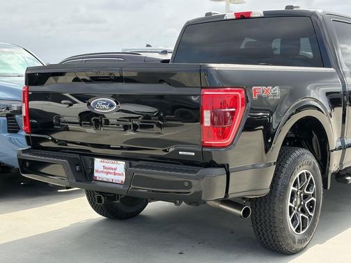 Agate Black Metallic 2023 Ford F-150 XLT