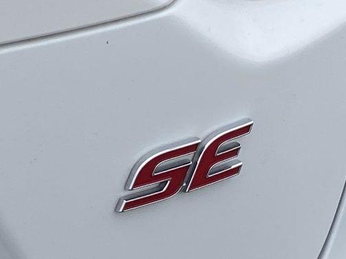 Ice 2025 Toyota Corolla SE