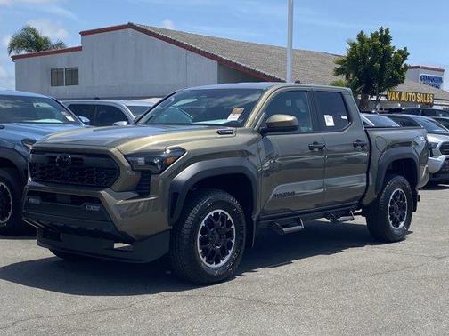 Bronze Oxide 2026 Toyota Tacoma Hybrid TRD Off Road