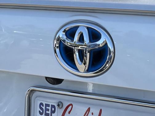 Wind Chill Pearl / Midnight Black Metallic 2023 Toyota RAV4 Prime XSE