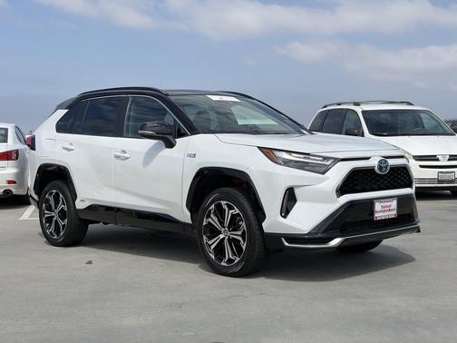 Wind Chill Pearl / Midnight Black Metallic 2023 Toyota RAV4 Prime XSE