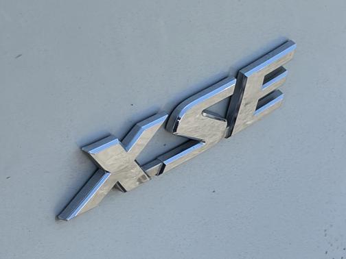 Wind Chill Pearl / Midnight Black Metallic 2023 Toyota RAV4 Prime XSE