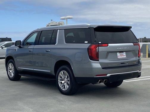 Sterling 2025 GMC Yukon XL Denali