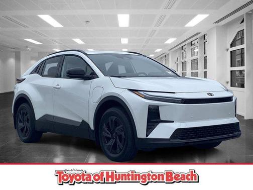 Wind Chill Pearl 2026 Toyota C-HR SE