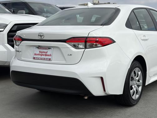 Ice 2023 Toyota Corolla LE