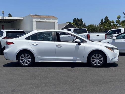 Ice 2023 Toyota Corolla LE