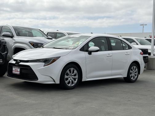 Ice 2023 Toyota Corolla LE