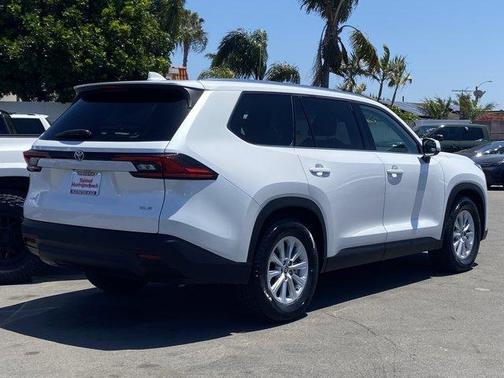 Wind Chill Pearl 2025 Toyota Grand Highlander XLE