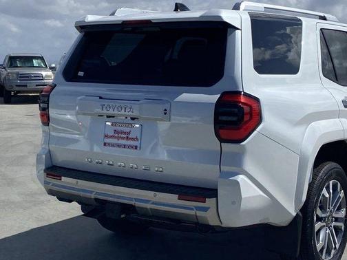Wind Chill Pearl 2026 Toyota 4Runner Limited