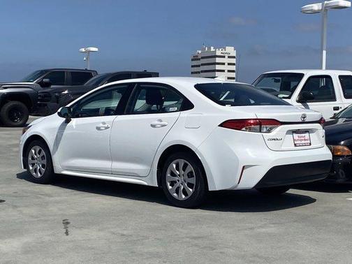 Ice 2024 Toyota Corolla LE