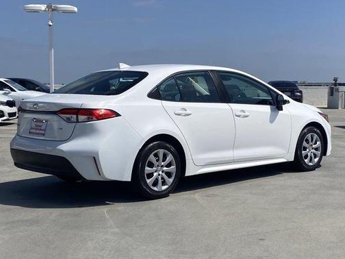 Ice 2024 Toyota Corolla LE