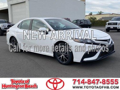 Photo 1 of 9 of 2021 Toyota Camry SE