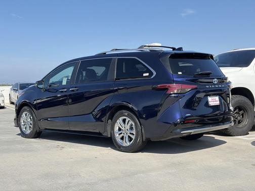 Blueprint 2023 Toyota Sienna Platinum