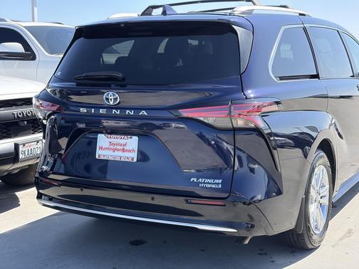 Blueprint 2023 Toyota Sienna Platinum