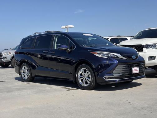 Blueprint 2023 Toyota Sienna Platinum