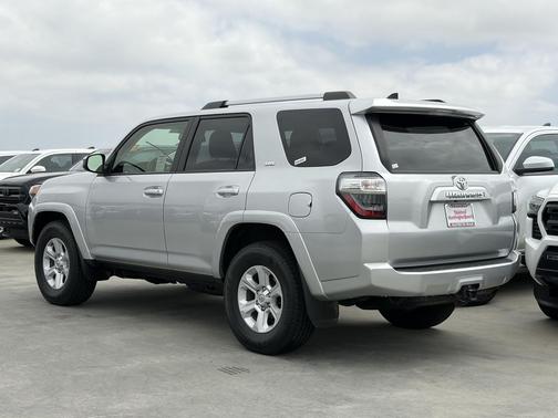 Classic Silver Metallic 2024 Toyota 4Runner SR5