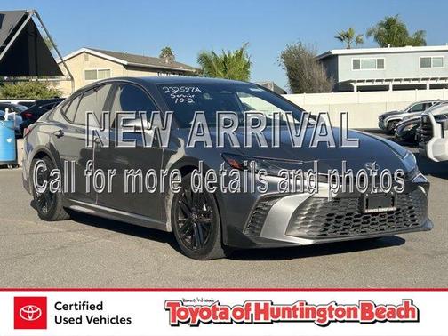 Heavy Metal 2025 Toyota Camry SE